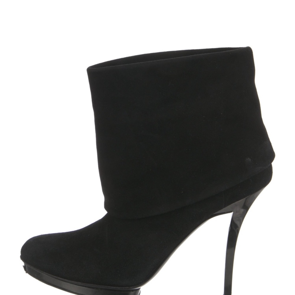 Black Gucci Suede Ankle Boots size 38 or 8.
